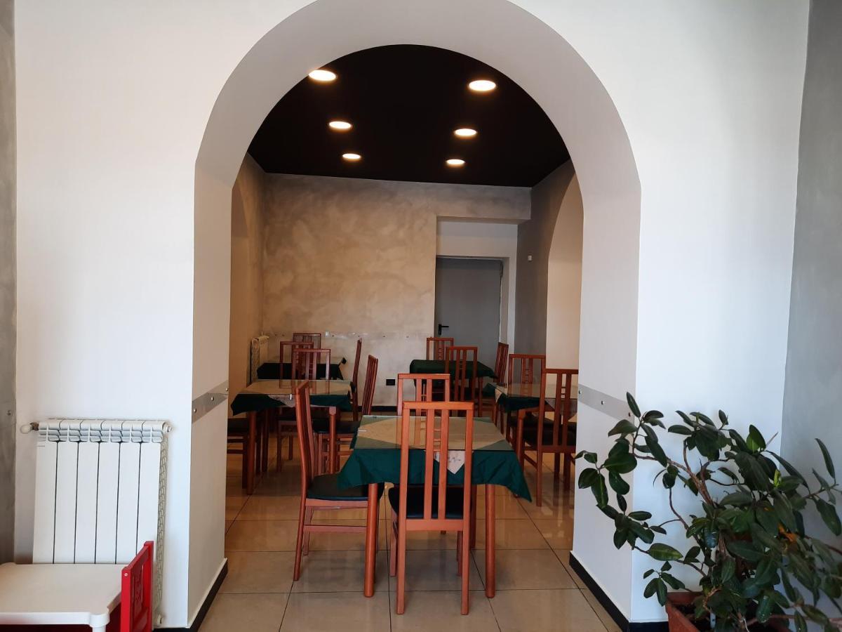 Hotel Le Tre Stazioni Genova Kültér fotó